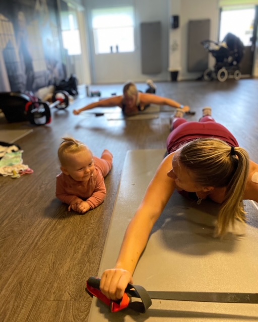 mamma-barn träning, fysisk aktiv, träna med barn, ta med barn till träning, Falköping